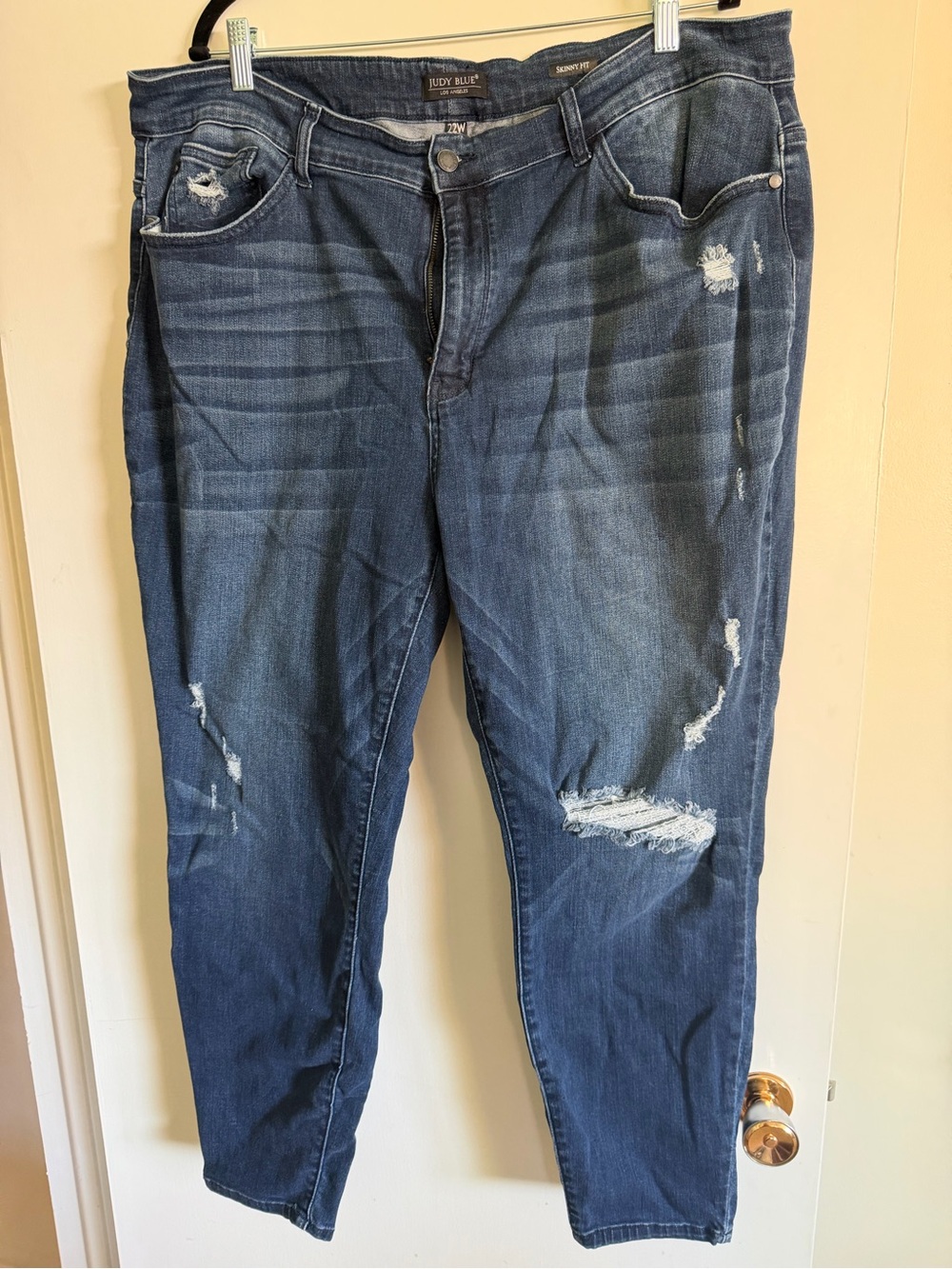 Judy Blue Distressed Dark Blue stretch Jeans